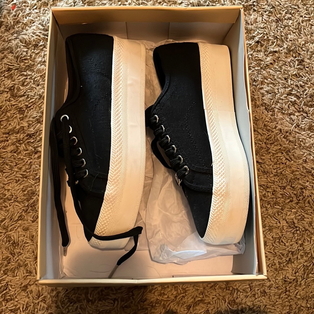 Lightly worn Michael Kors Platform Sneakers!